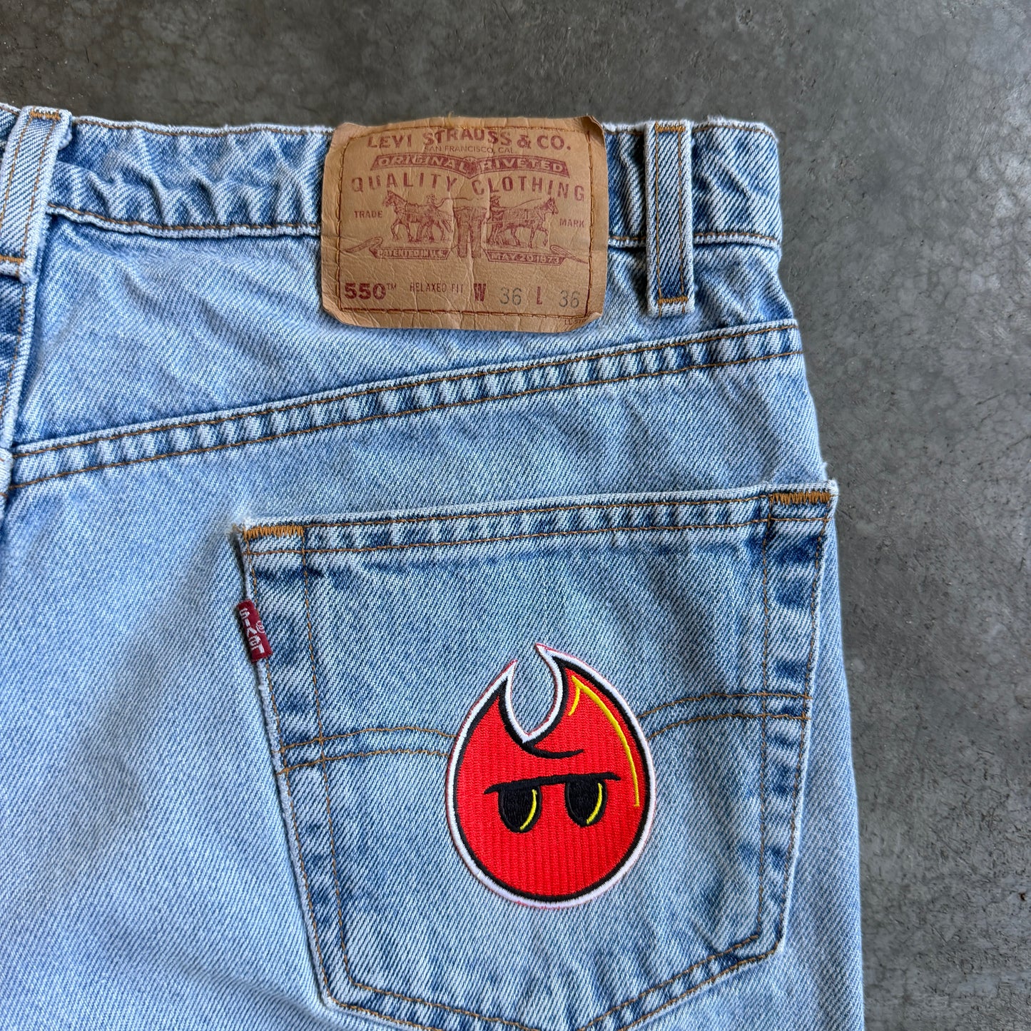 Vintage Levis 3/4 Shorts Denim w/ Pyro Head Patch - 32
