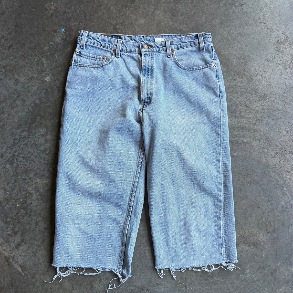 Vintage Levis 3/4 Shorts Denim w/ Pyro Head Patch - 32