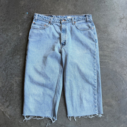Vintage Levis 3/4 Shorts Denim w/ Pyro Head Patch - 32