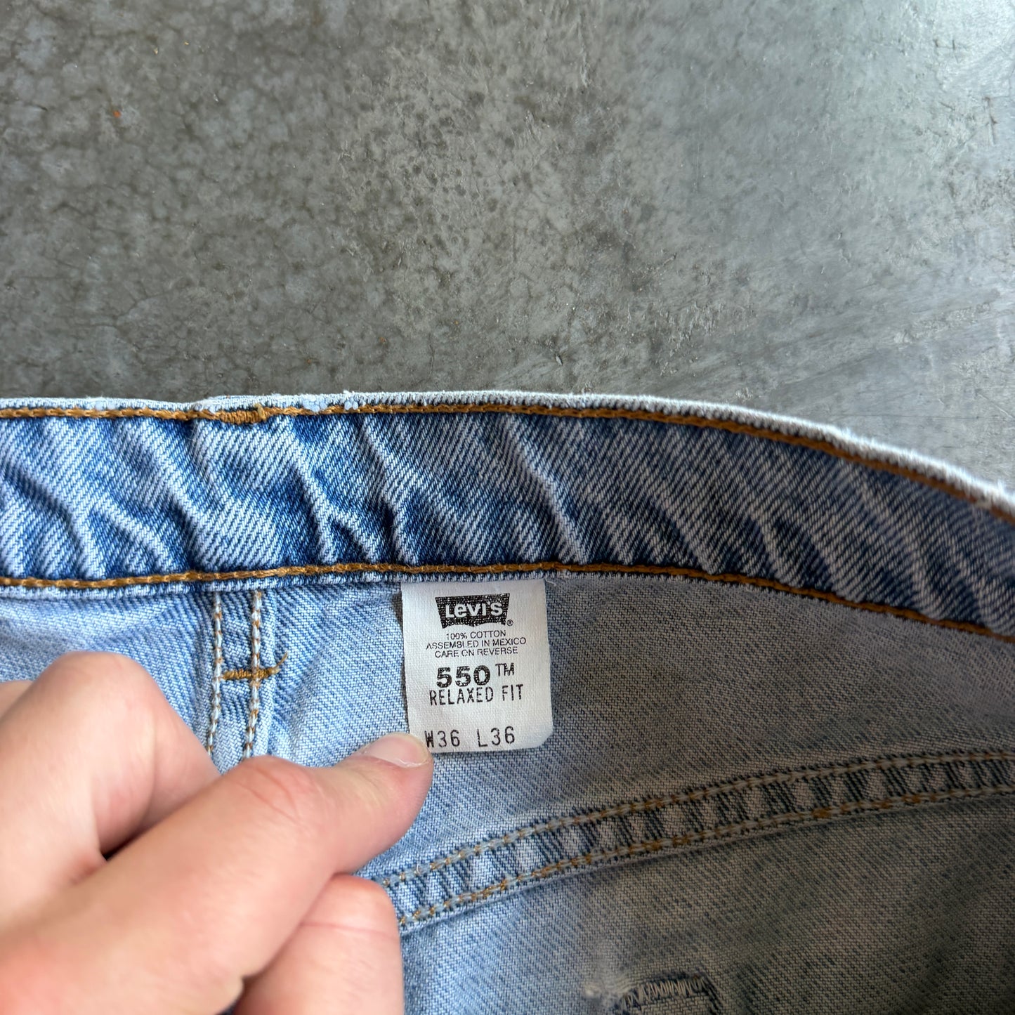 Vintage Levis 3/4 Shorts Denim w/ Pyro Head Patch - 32