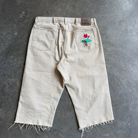 Wrangler 3/4 Denim Shorts Beige w/ Pyro Surf Patch - 38