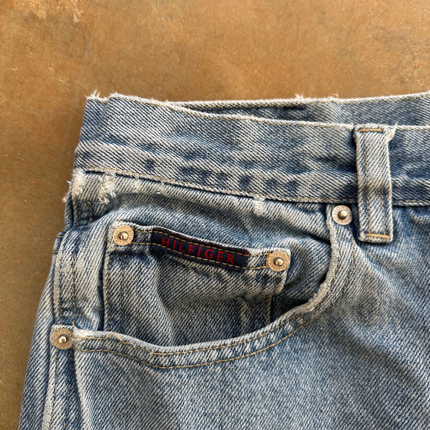 Tommy Hilfiger Baggy Skater Big Flag Carpenter Light Wash Jeans 00's - 32
