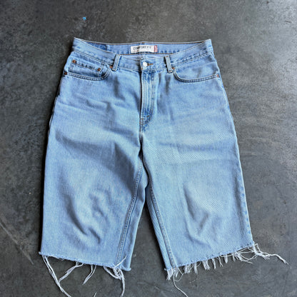 Levis 3/4 Denim Shorts w/ Pyro Surf Patch - 34