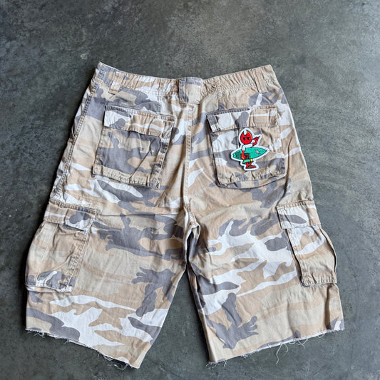 Camo Baggy Cargo Shorts w/ Pyro Surf Patch - 34