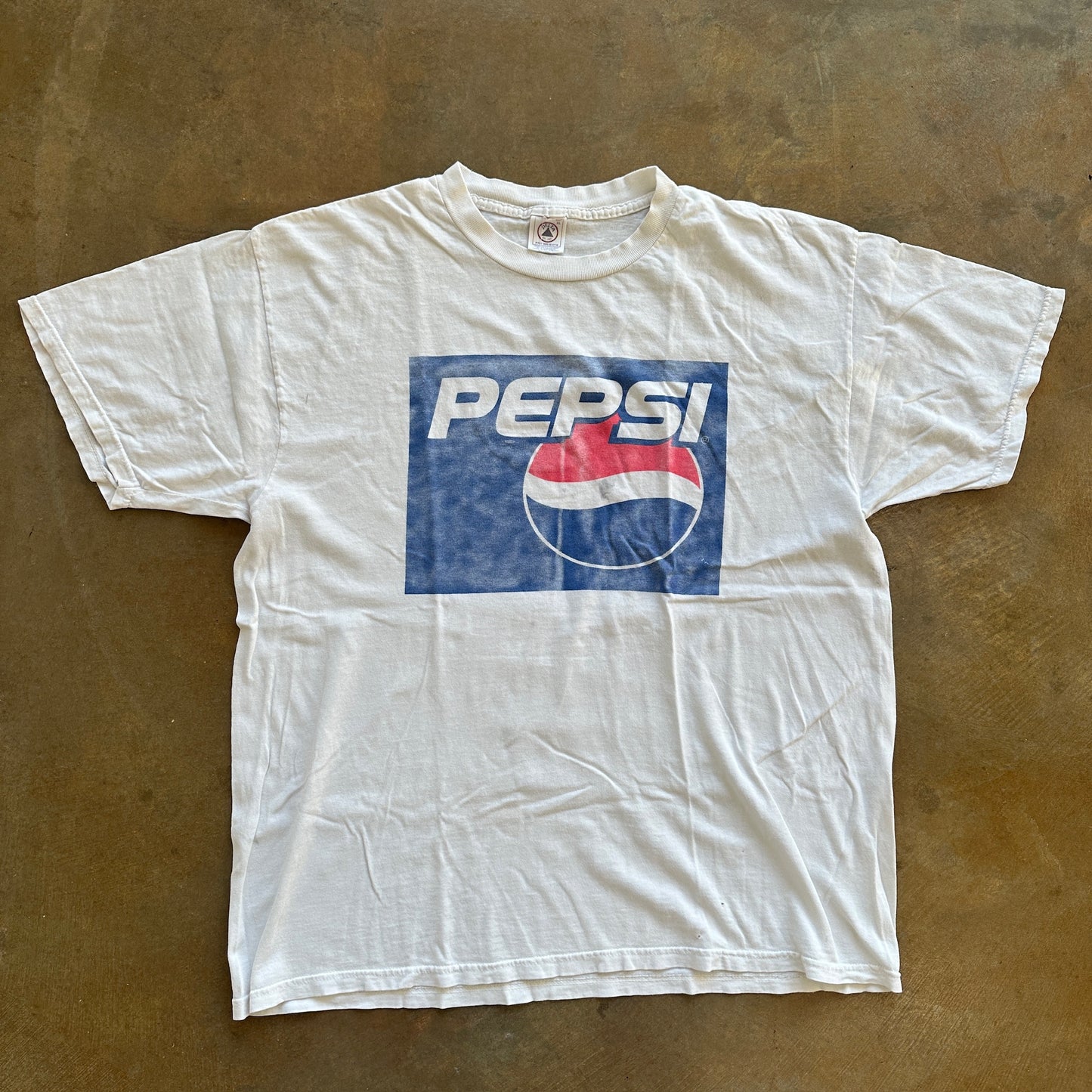Pepsi Faded Graphic Shirt White 90's - XL