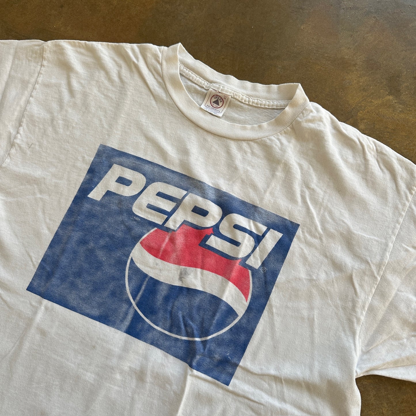 Pepsi Faded Graphic Shirt White 90's - XL