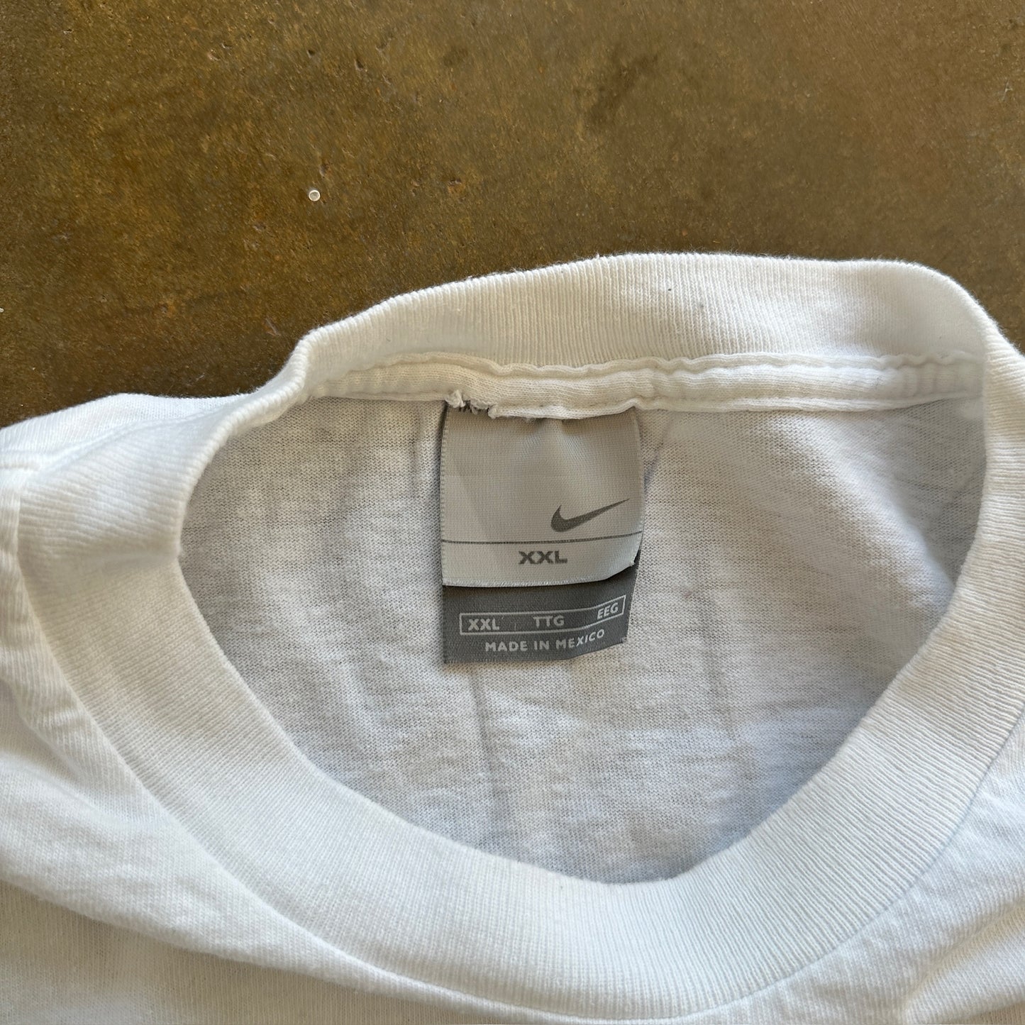 Nike Center Logo Graphic T Shirt Skater y2k Boxy Baggy 00's - 2XL