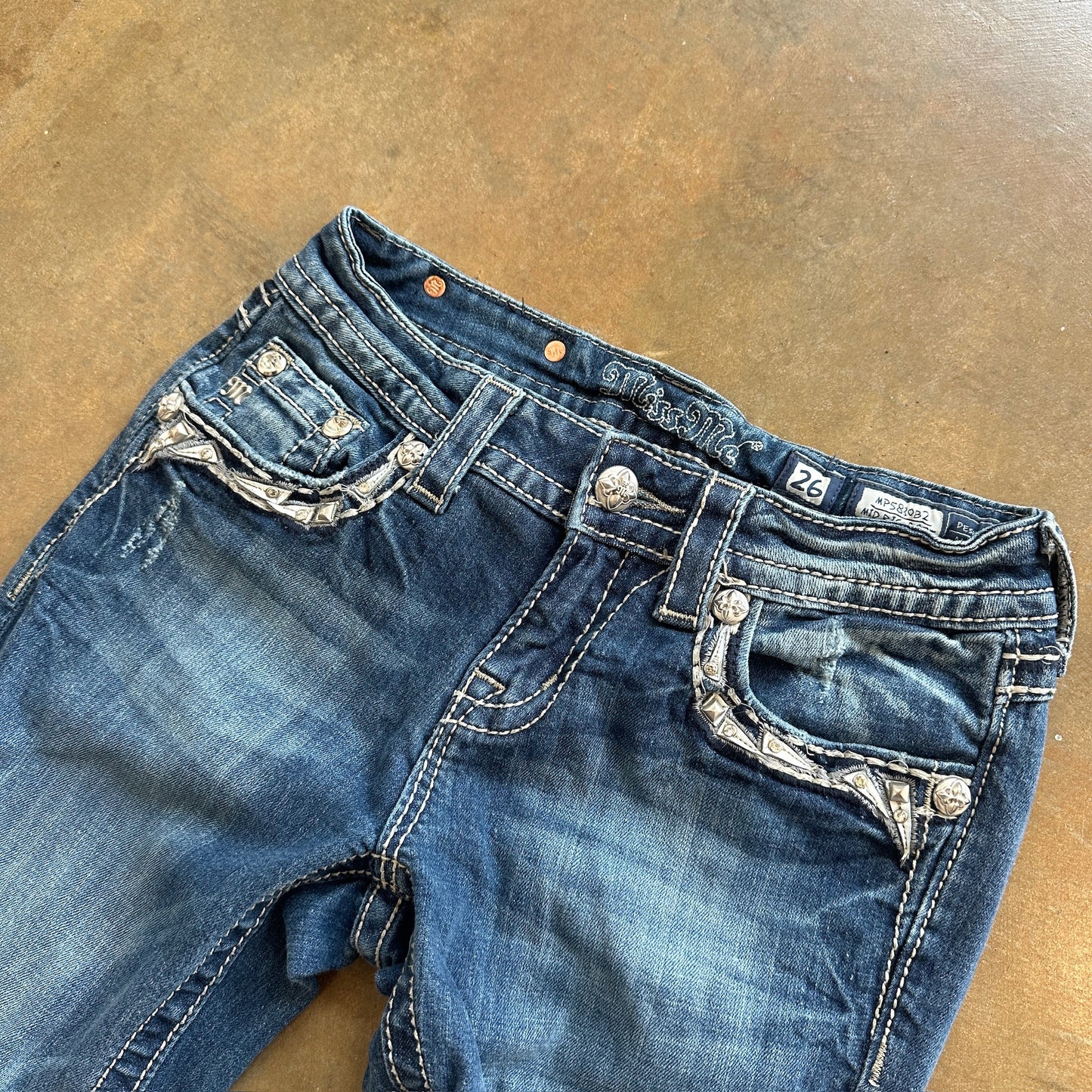 Miss Me Mid Rise Bootcut Jeans Embellished Pockets 00's - 26