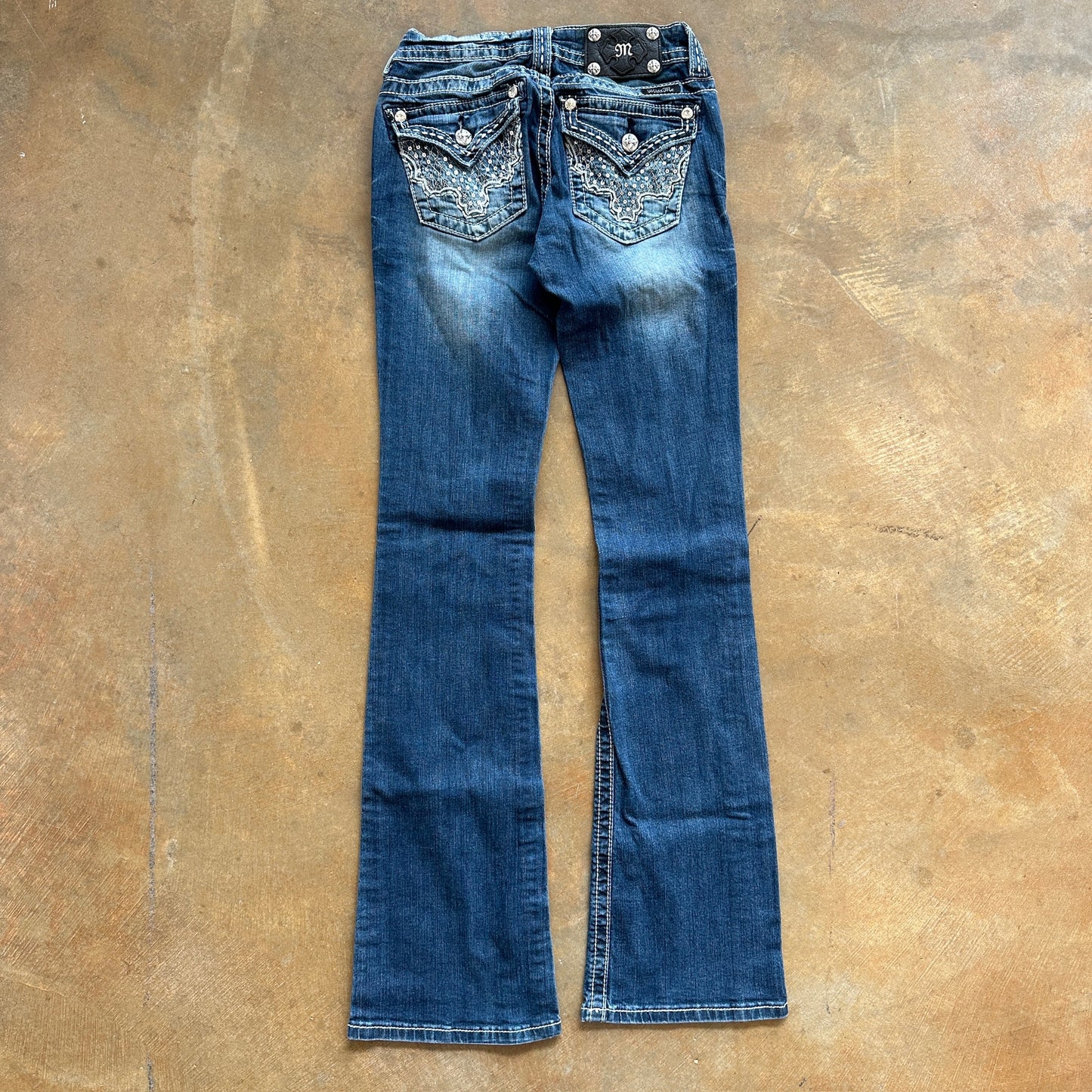 Miss Me Mid Rise Flare Bootcut Jeans Dark Wash Embellished Pockets 00's - 26