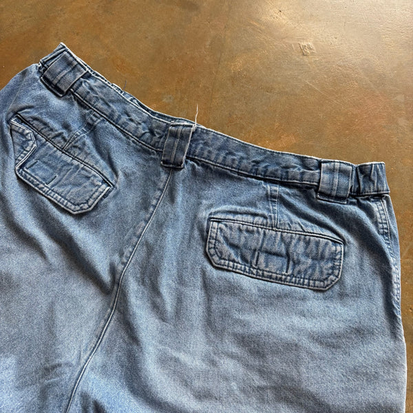 Savane Light Wash Dad Jean Shorts 00's - 38 hover
