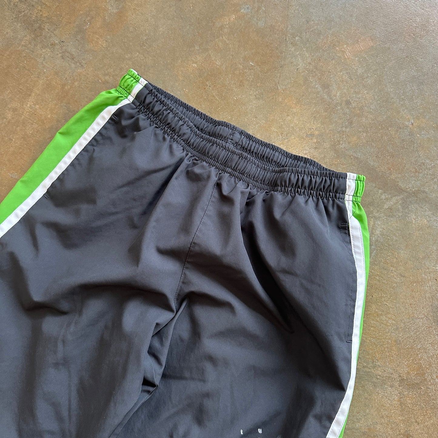 Nike Womens Baggy Track Pants Black Green Cotton Lined Y2K 00's - Womens XL