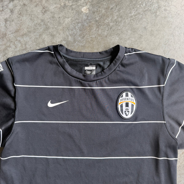 Juventus 2008/09 Nike Training Shirt 00's - S hover