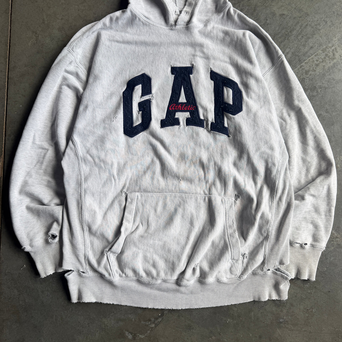 Distressed Thrashed Gap Athletic Embroidered Hoodie 90's - L