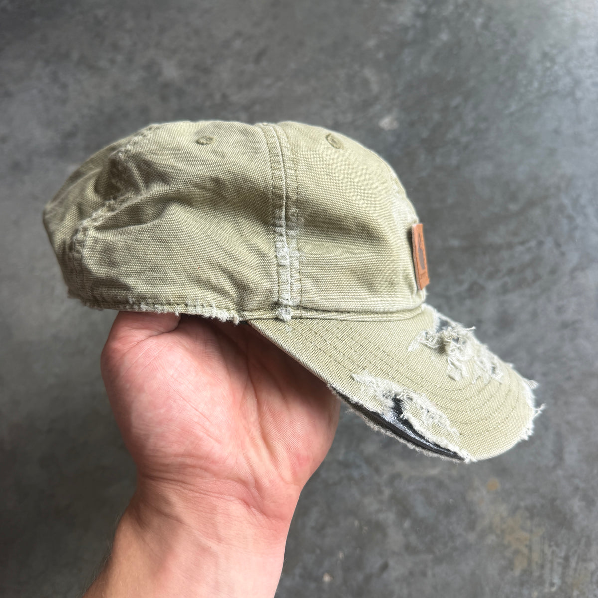 Carhartt Thrashed Faded Strapback Hat 00's - OSFA