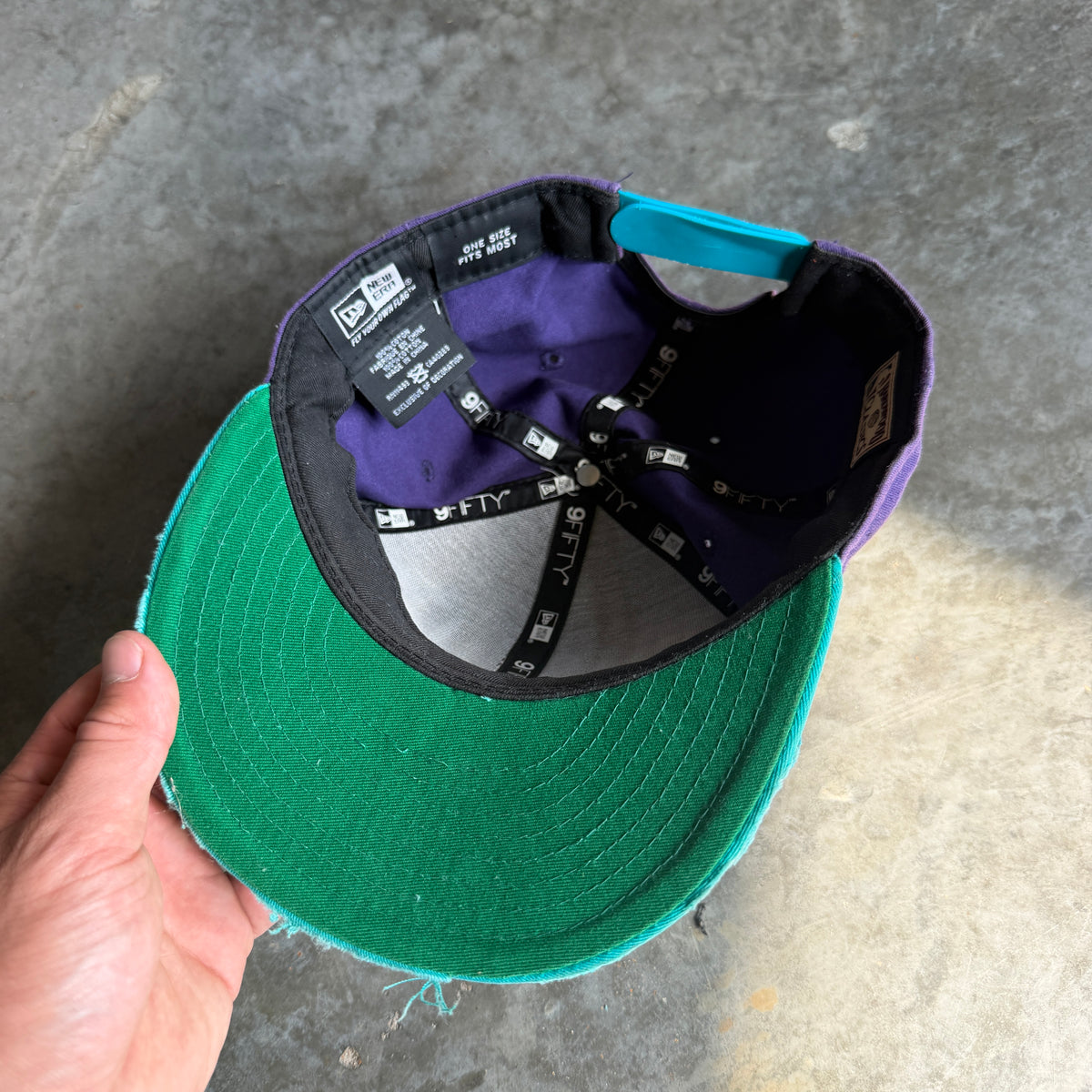 Charlotte Hornets Embroidered Thrashed Snapback Hat 00's - OSFA