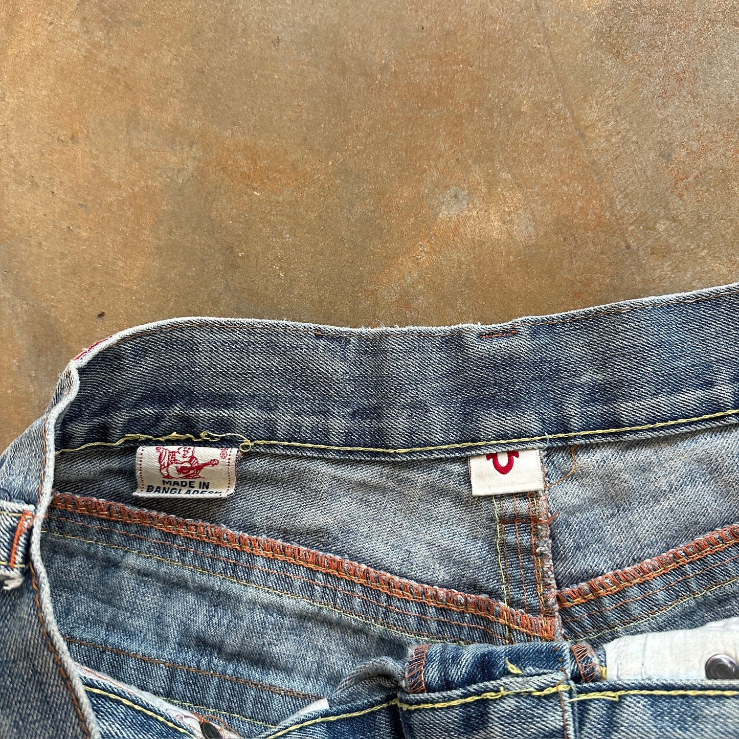 True Religion RARE Rainbow Billy Embroidered Buddha Tapestry Jean Shorts Baggy Skater 90's - 34