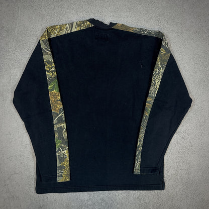 Cabelas Black Camoflauge Sleeve Henley Sweatshirt 00's - M