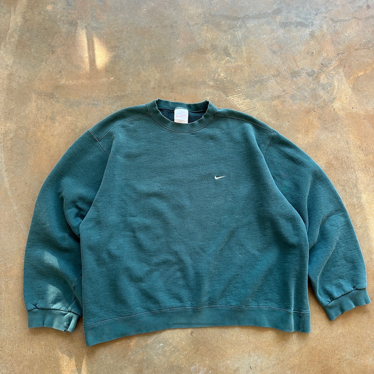 Nike Green Crewneck Faded Distressed Sweatshirt Pullover Mini Swoosh 90's - XL