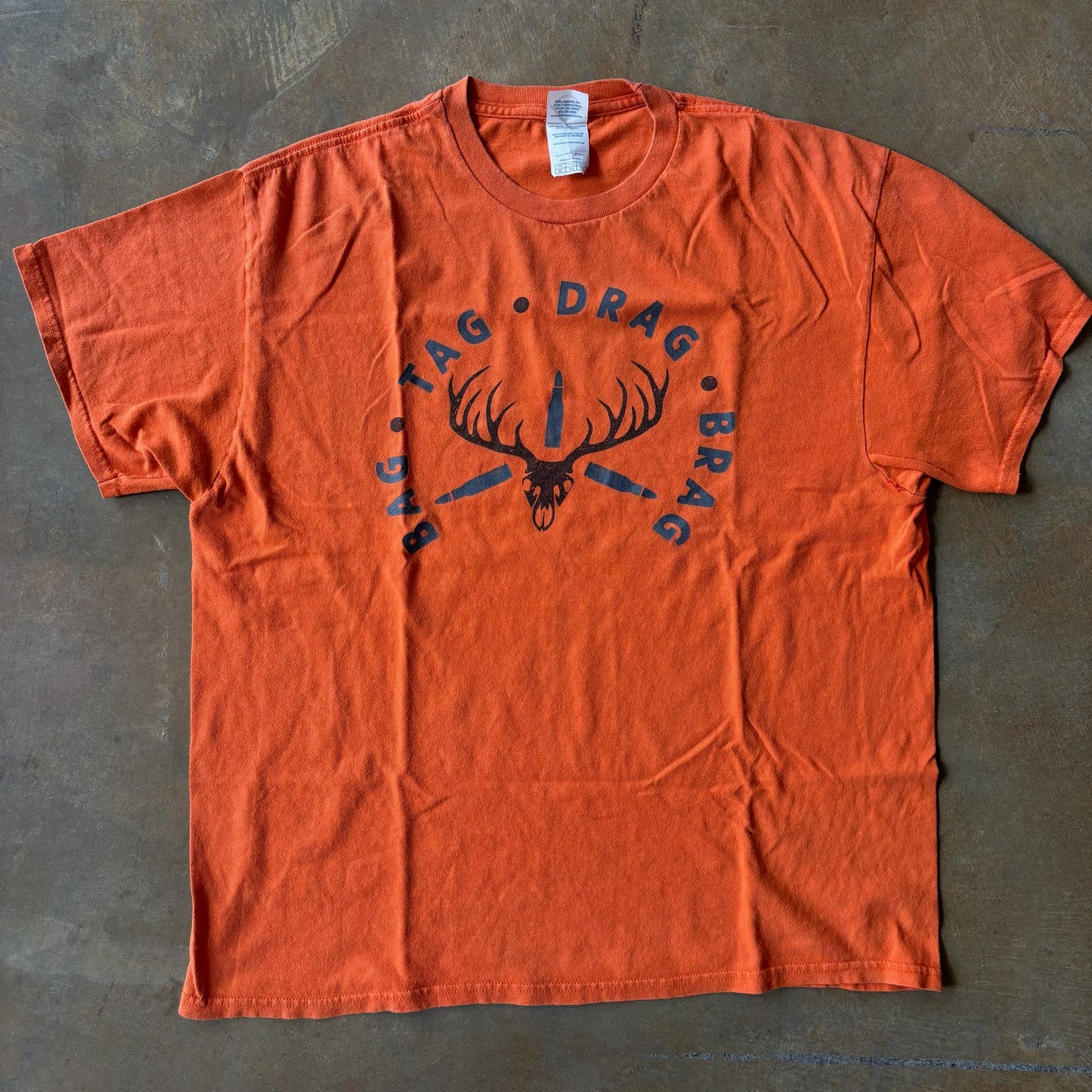 Bag Tag Drag Brag Hunting Graphic Tee Shirt 00's - XL