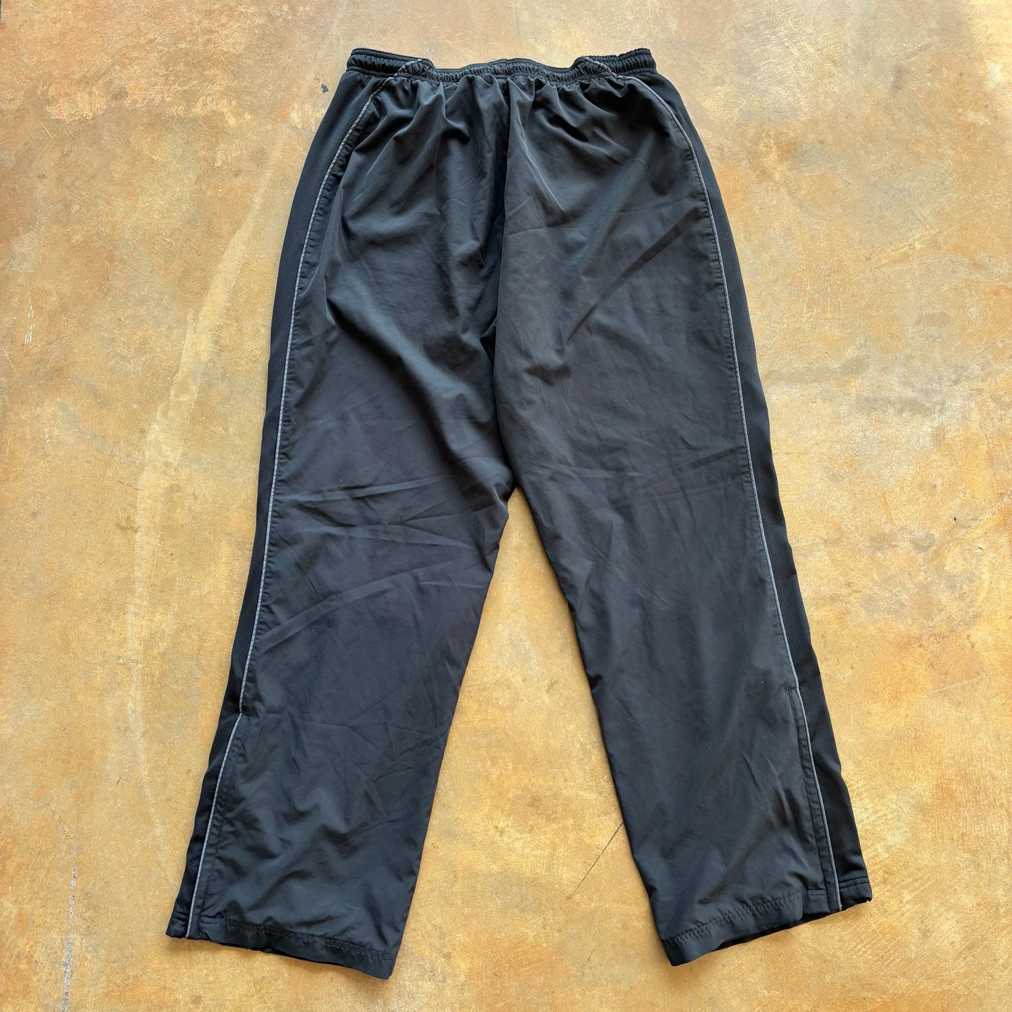 Reebok Mesh Lined Track Pants Striped Ventilated 00's - XL