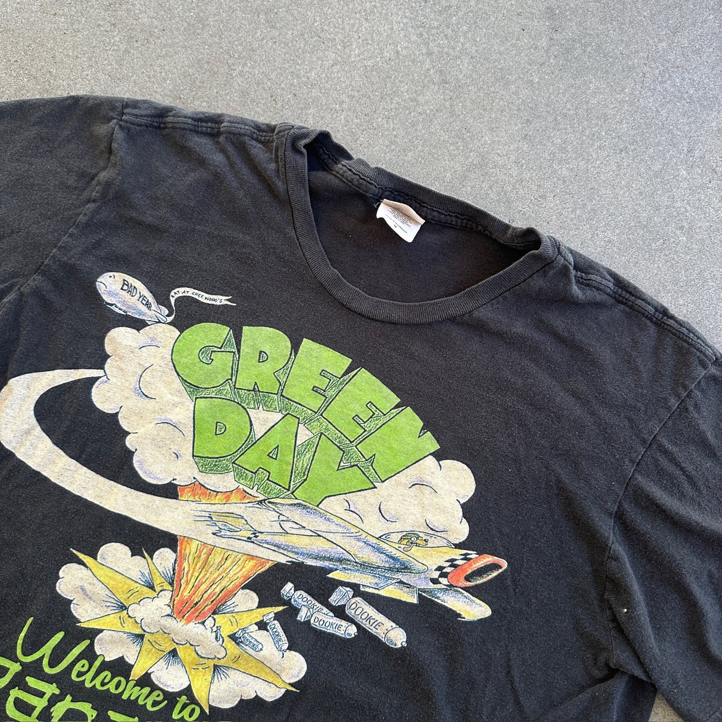 Green Day Welcome to Paradise Faded Explosion Graphic Shirt Band - M