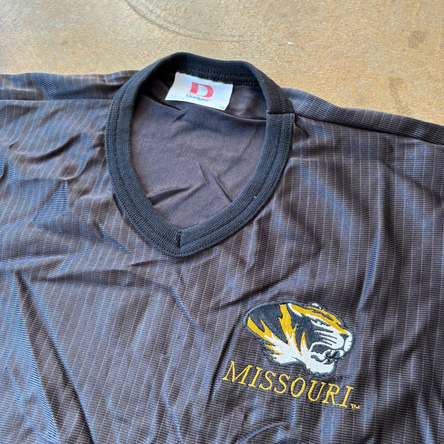 University of Missouri Tigers Silky Shiny Basketball Shooting Shirt 90's - M
