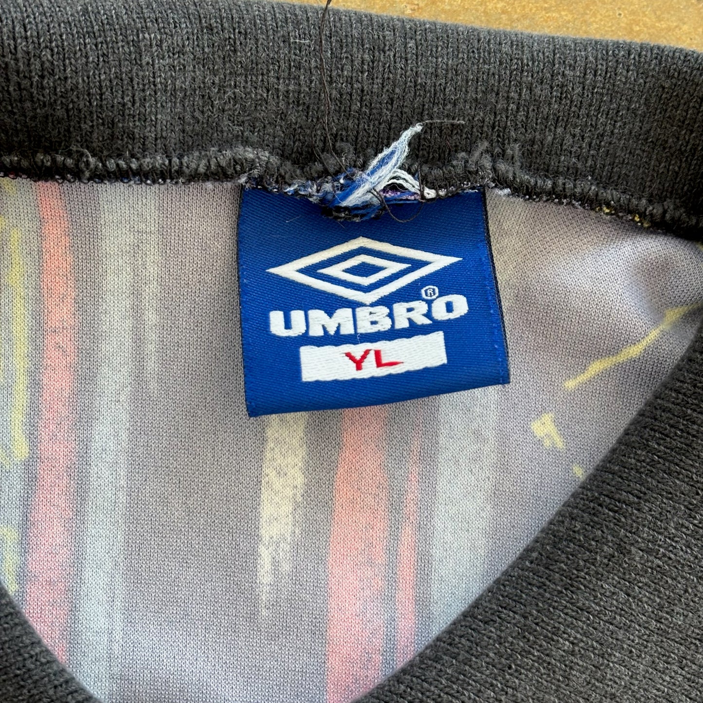 RARE Umbro Abstract AOP Goalkeeper Soccer Jersey Goalie 90's - Youth L