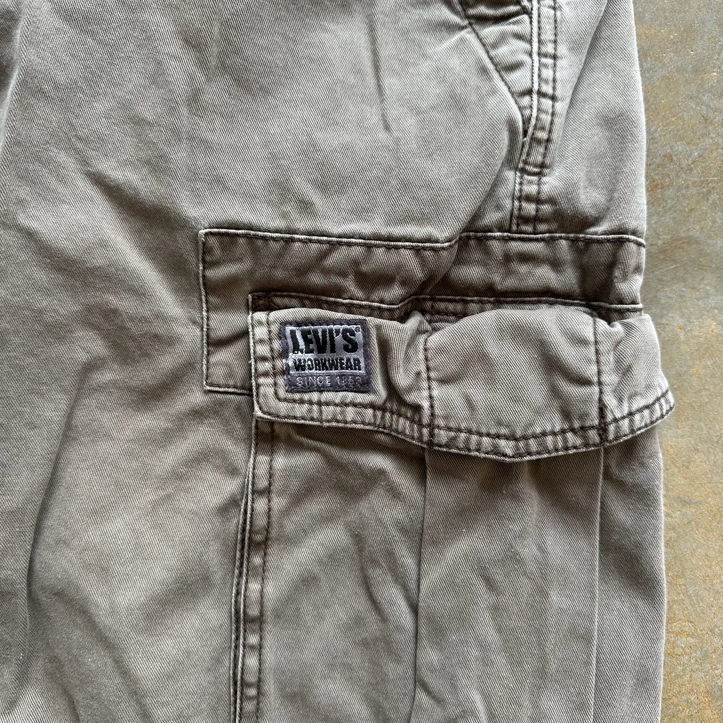 Levi's Cargo Shorts Baggy Skater Workwear 00's - 36