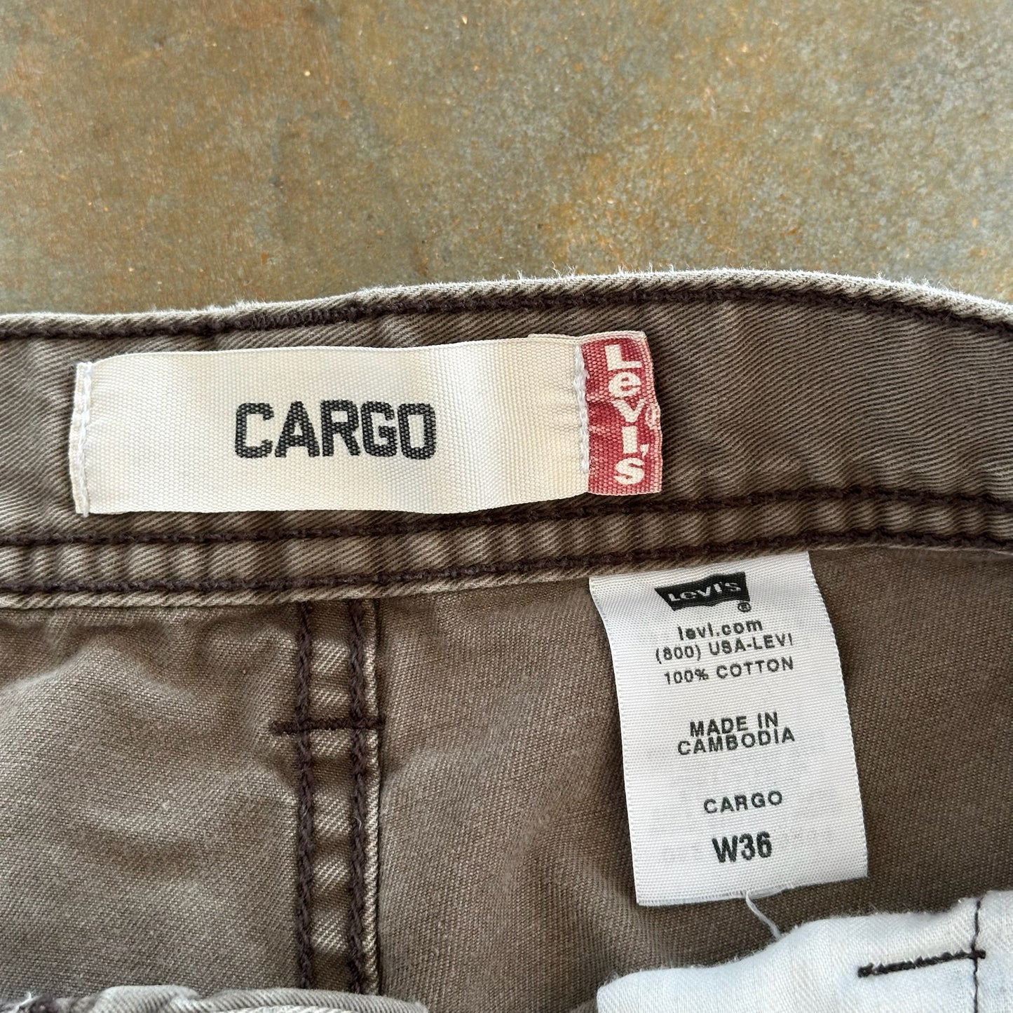 Levi's Cargo Shorts Baggy Skater Workwear 00's - 36