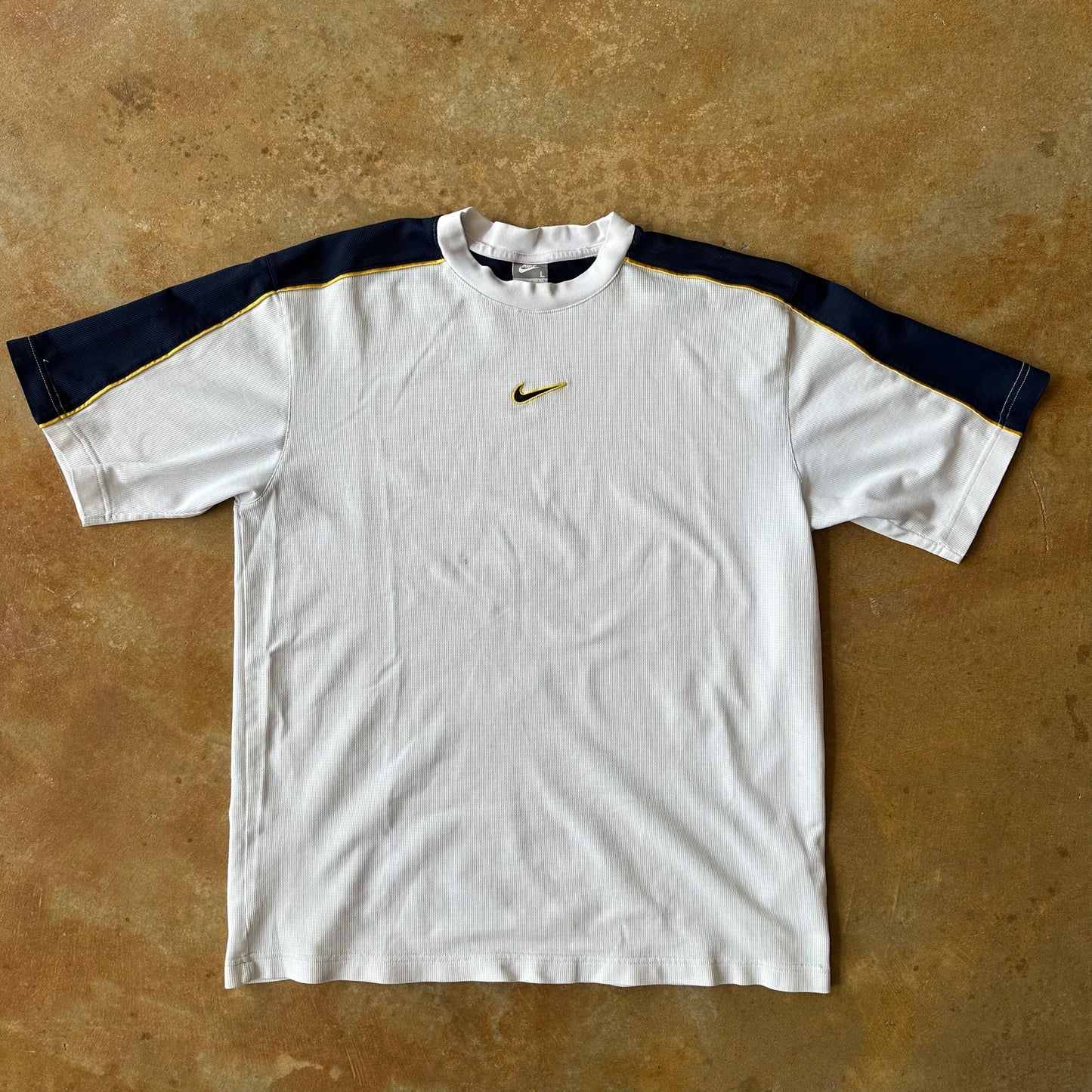 Nike Center Mini Swoosh White Gold T Shirt Basketball 90's - L