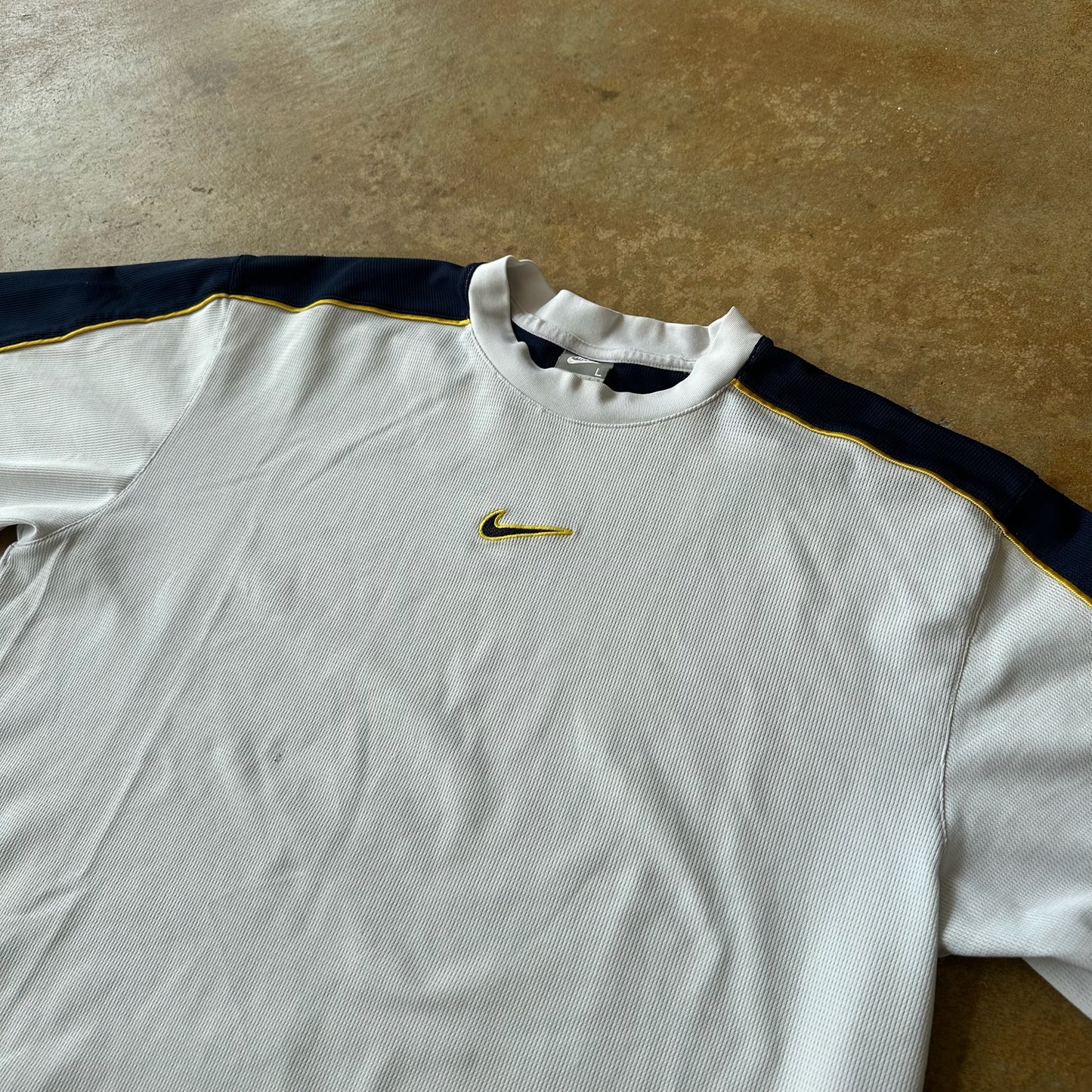 Nike Center Mini Swoosh White Gold T Shirt Basketball 90's - L