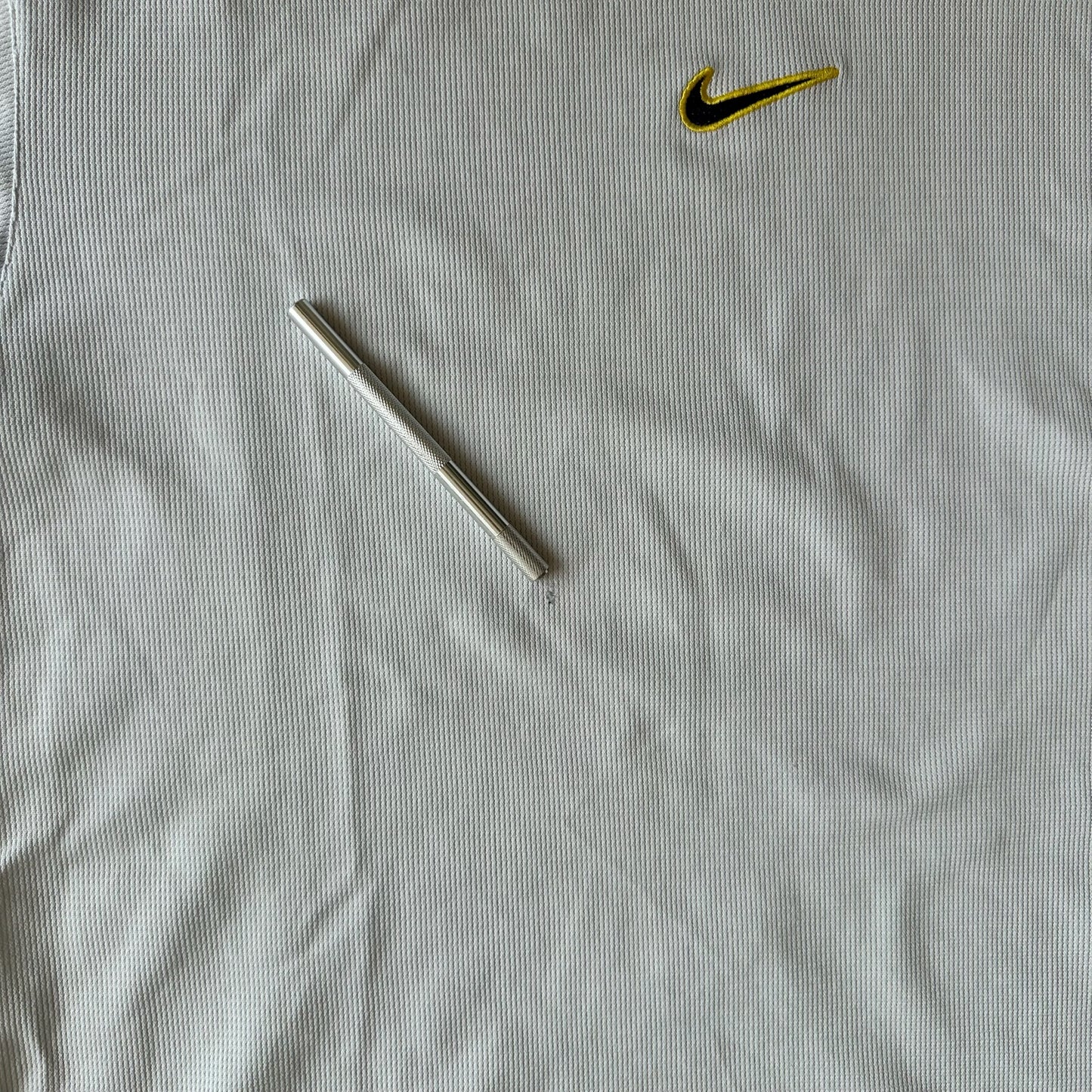 Nike Center Mini Swoosh White Gold T Shirt Basketball 90's - L