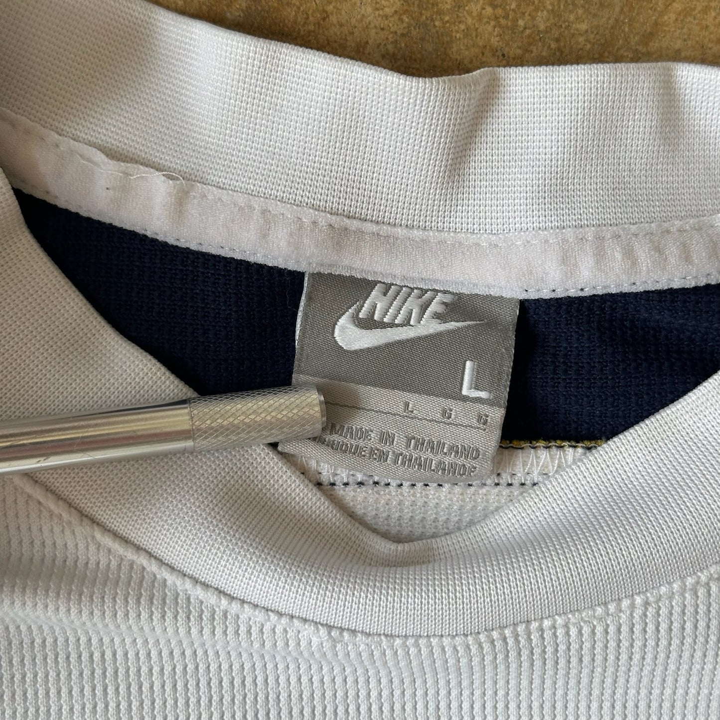 Nike Center Mini Swoosh White Gold T Shirt Basketball 90's - L