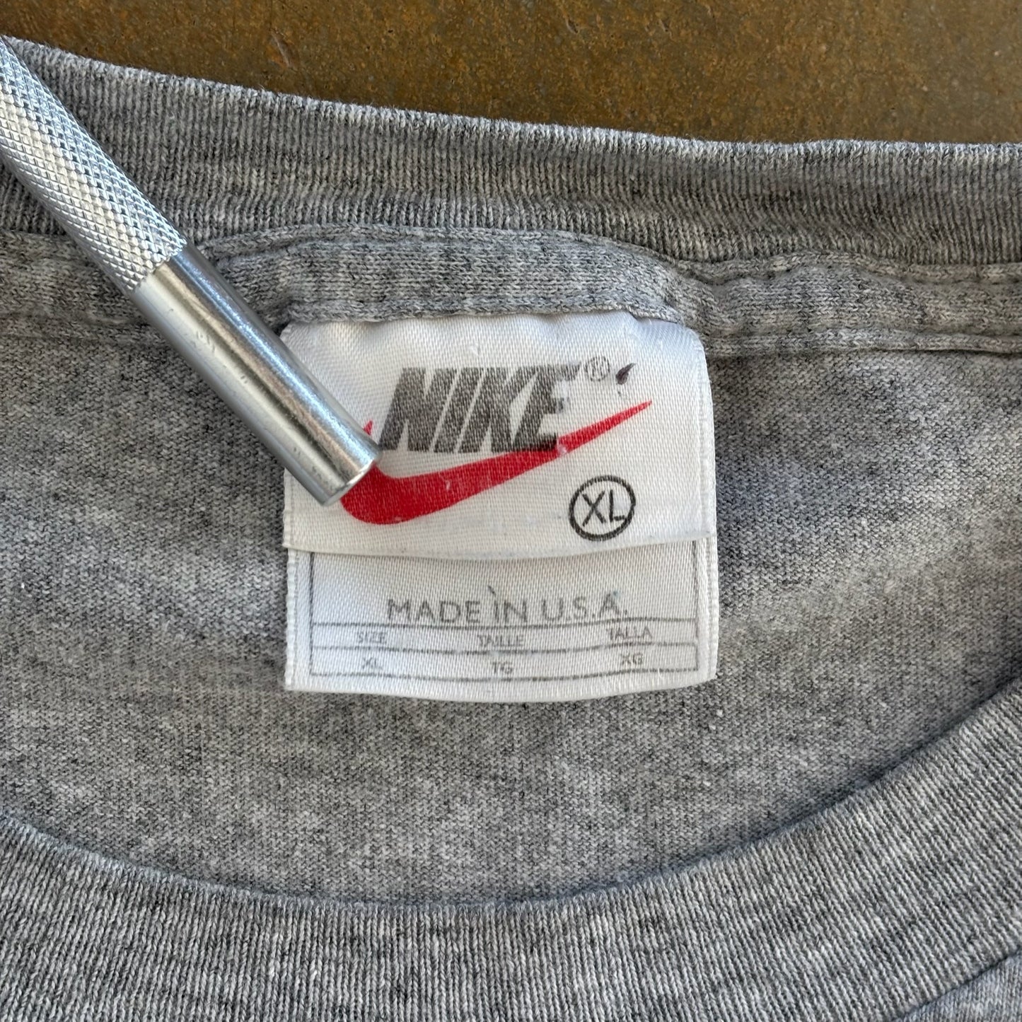 Nike Basketball Center Logo Double Sided Faded Graphic Oversized Shirt 90's - XL