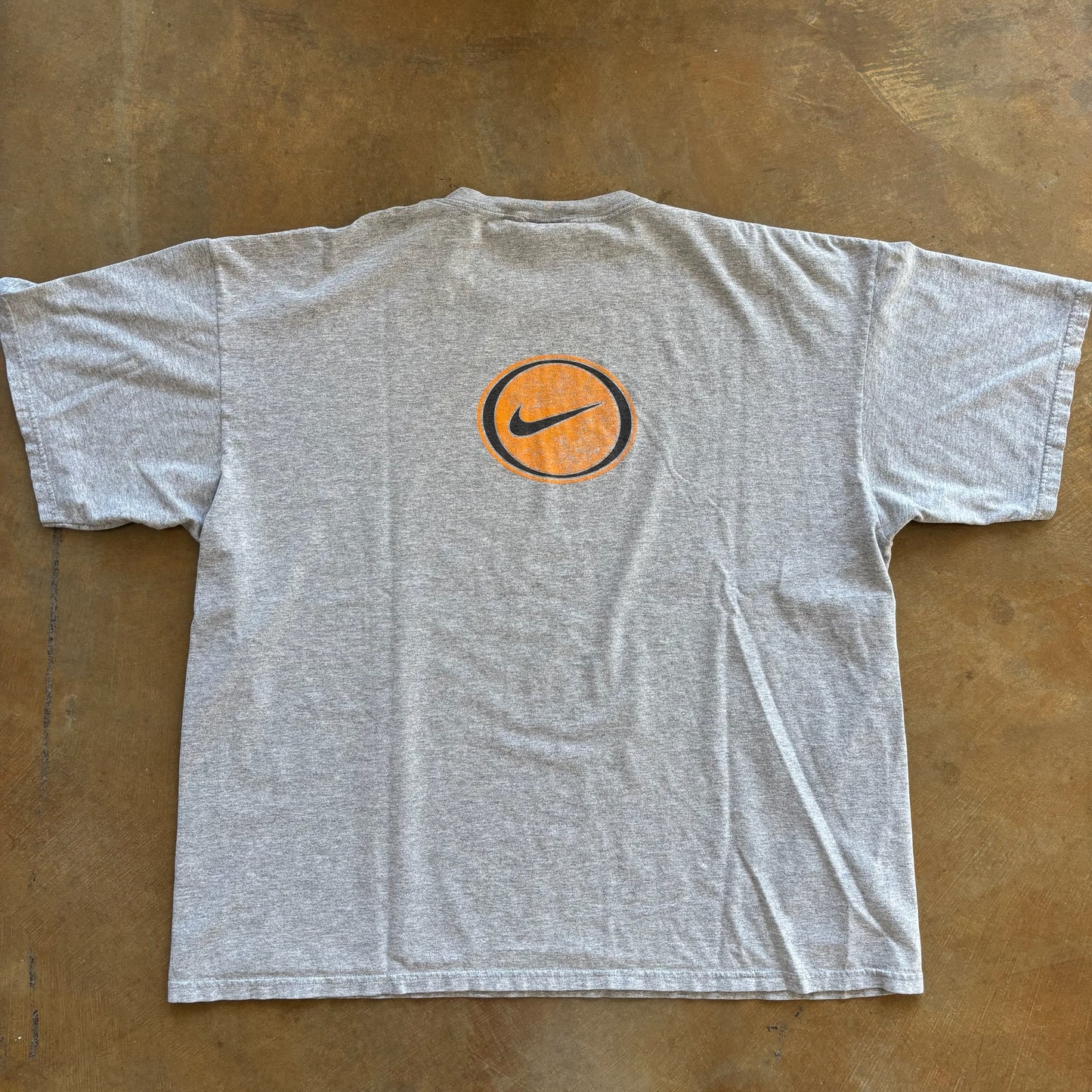 Nike Basketball Center Logo Double Sided Faded Graphic Oversized Shirt 90's - XL