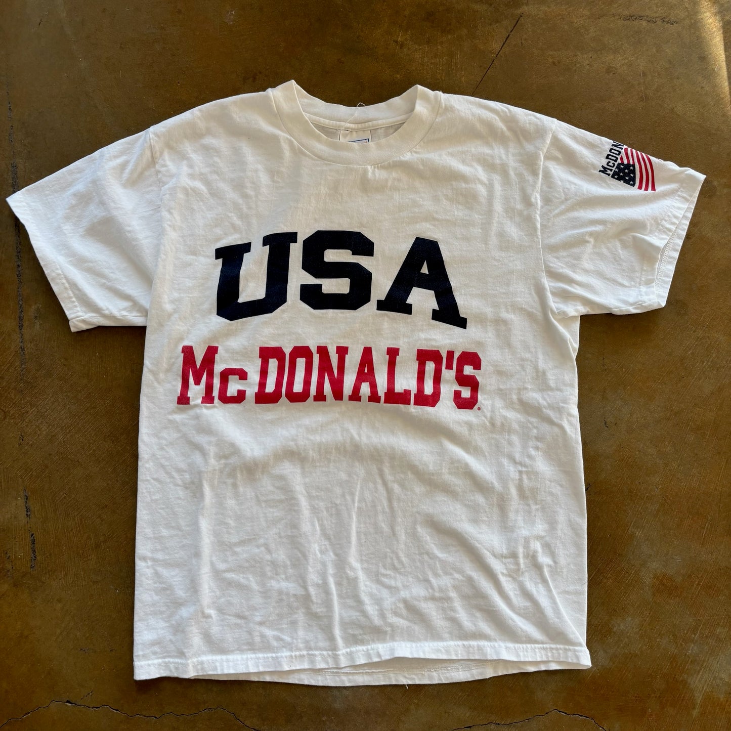 McDonalds USA Graphic T Shirt Big Spellout 90's - M