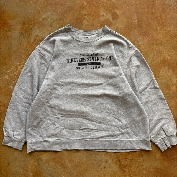 Nike Vintage Tag Nineteen Seventy One Graphic Center Swoosh Sweatshirt - 2XL