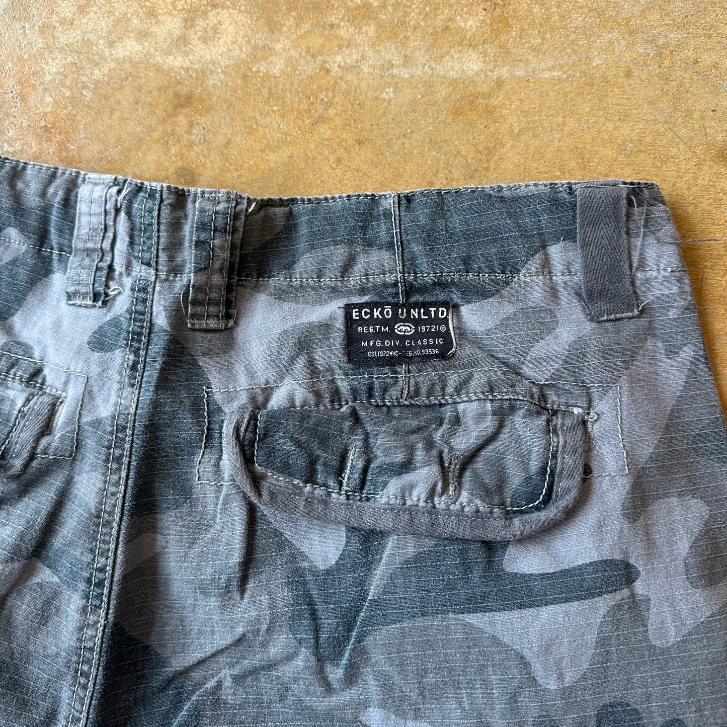 Ecko Unltd. Camo Cargo Shorts Skater Grunge 00's - 34