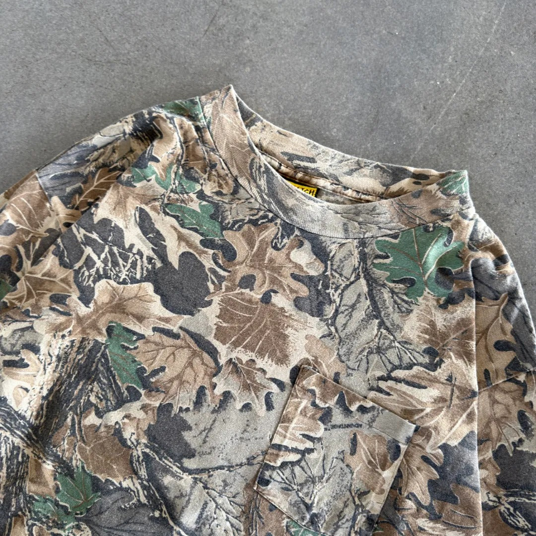 Sasquatch Camo Faded Long Sleeve Pocket Tee Shirt 90's - L