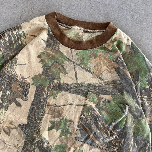 Distressed Faded Camo Realtree Pattern Pocket Shirt 80's - L hover