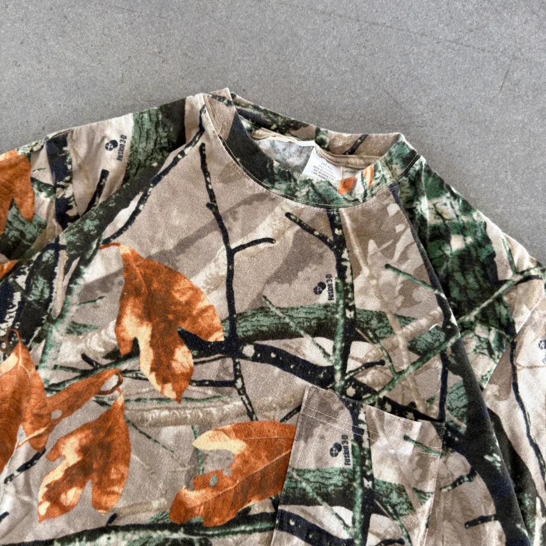 Outfitters Ridge Fusion Camo Pocket T Shirt 00's - L