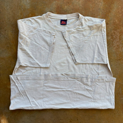 RARE 26 Red Skater Skateboard Wolf Shaken' & Baken Basketball Graphic Shirt 90's - XL